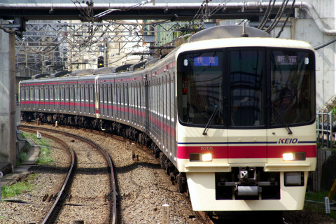 【京王】京王線・都営新宿線ダイヤ修正実施を仙川駅で撮影した写真