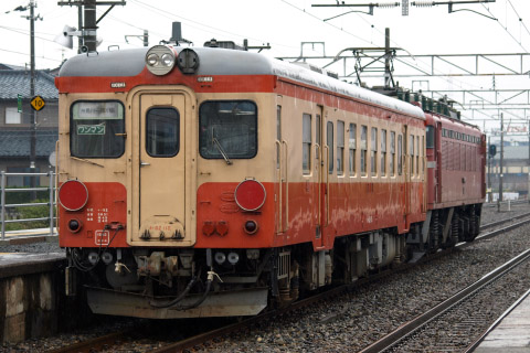 【JR西】キハ52-115 配給輸送を鯖江駅で撮影した写真