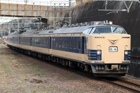 【JR東】583系N1＋N2編成使用 TDR臨を船橋法典駅で撮影した写真