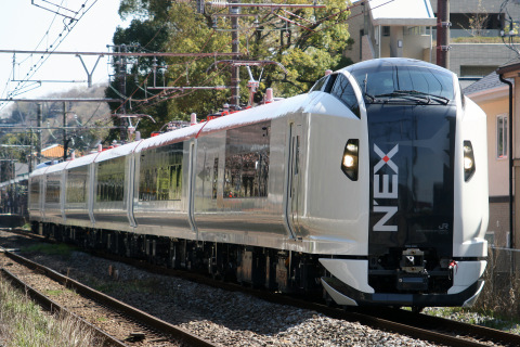 【JR東】E259系NE016編成東急車輛出場の拡大写真
