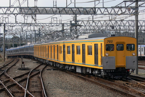 【相鉄】11000系11003F(海老名側5両) モヤ牽引輸送をかしわ台駅で撮影した写真