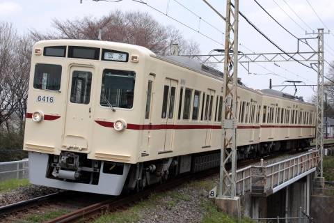 【京王】6000系6416F（旧塗装車両) 展示を高幡不動～多摩動物公園で撮影した写真