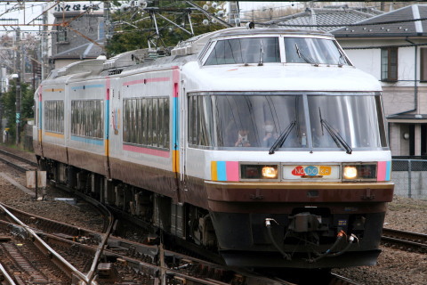 【JR東】485系『NO.DO.KA』使用 急行「NODOKAな★山梨」を豊田駅で撮影した写真