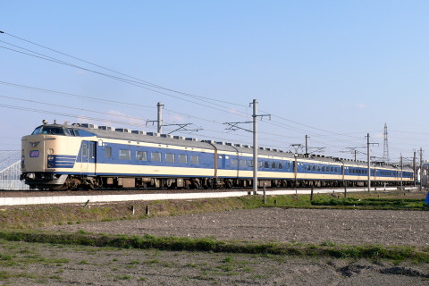 【JR東】583系使用 快速「ふくしま花見山」運転の拡大写真