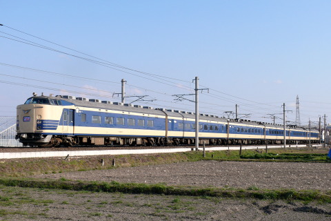 【JR東】583系使用 快速「ふくしま花見山」運転を名取～南仙台で撮影した写真