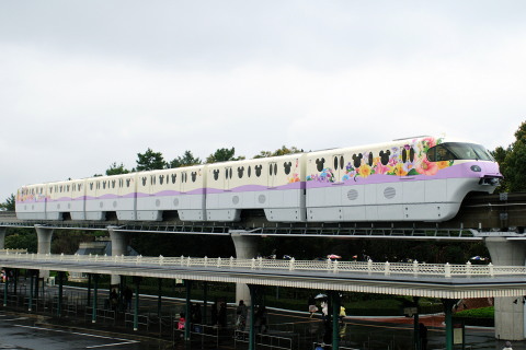 【舞浜リ】「ディズニーフェアリーズ号」運転開始をリゾートゲートウェイステーション～東京ディズニーランドステーションで撮影した写真