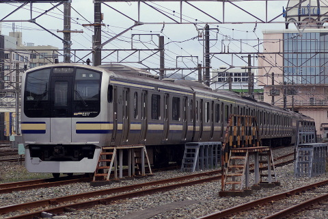 【JR東】E217系Y10編成 平塚に疎開を平塚駅付近で撮影した写真