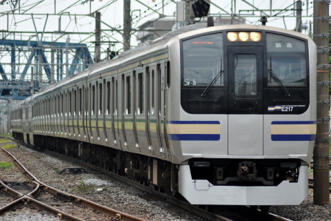 【JR東】E217系クラY5編成 疎開先から返却回送を藤沢駅で撮影した写真