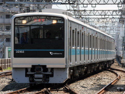 【小田急】3000形3268F 大野総合車両所出場試運転を本厚木駅で撮影した写真