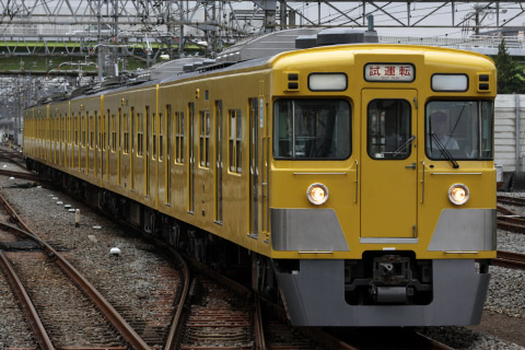 【西武】2000系2015F 武蔵丘車両検修場出場を小手指駅で撮影した写真