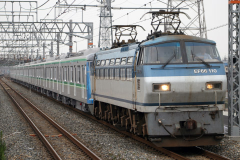 【メトロ】千代田線用新型車両16000系 甲種輸送を桂川駅で撮影した写真