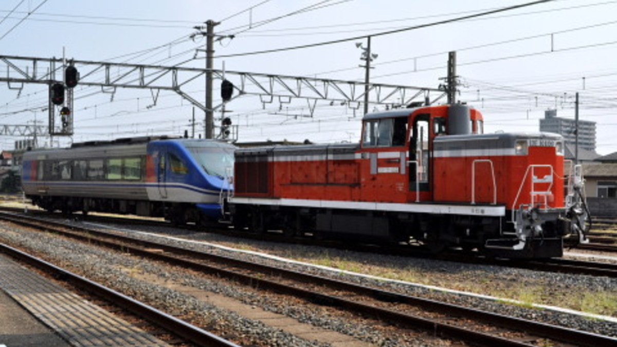 HOT7000 単行回送仕様 2d349f791ee20428d19e14e89552ec