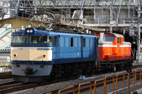 【JR東】EF60-19＋DD51-842 所属区へ返却を新宿駅で撮影した写真