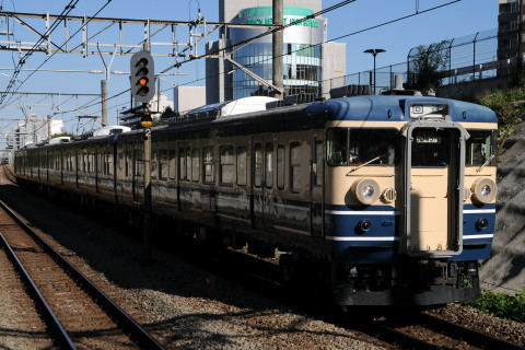 【JR東】115系訓練車 返却回送を西国分寺駅で撮影した写真