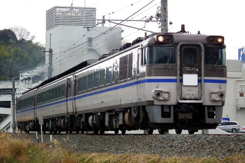 【JR西】キハ181系使用 天理臨運転を桃山～六地蔵で撮影した写真