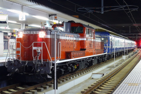 【JR東】24系青森車6両使用 天理臨を奈良駅で撮影した写真