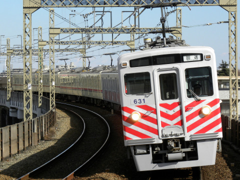 【京王】6000系6416F、6417F 若葉台へ回送を京王稲田堤駅で撮影した写真