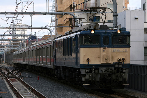 【JR東】205系ケヨ8編成中間車6両 配給輸送を国立駅で撮影した写真