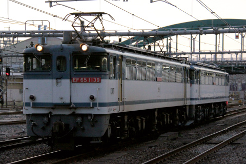 【JR貨】EF65-1070 大宮車両所出場を大宮駅で撮影した写真
