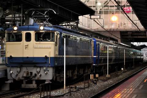 【JR西】12系宮原車5両 返却回送を大阪駅で撮影した写真