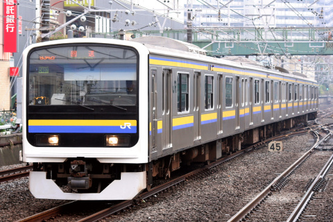【JR東】209系2100番代マリC407編成 尾久車両センターへ回送を津田沼駅で撮影した写真