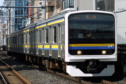 【JR東】209系マリC407編成 返却回送を浅草橋駅で撮影した写真