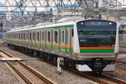 【JR東】E233系3000番代チタNT55編成 疎開回送を池袋駅で撮影した写真