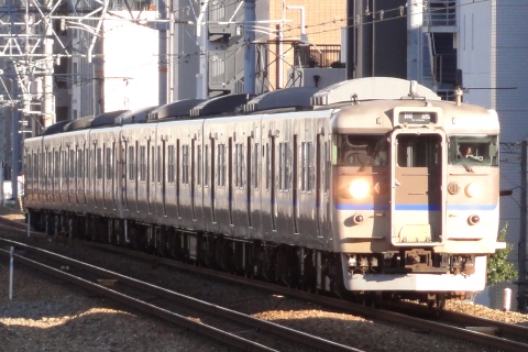 【JR西】113系日根野車8両 下関車両センターへ回送の拡大写真