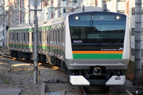【JR東】E233系チタNT54編成 返却回送を恵比寿駅で撮影した写真