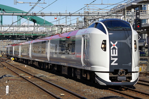 【JR東】E259系クラNe003編成 大宮総合車両センター出場を大宮駅で撮影した写真