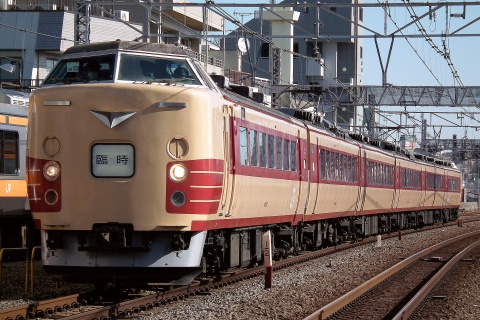 【JR東】183系オオOM103編成使用 特急「あずさ77号」運転