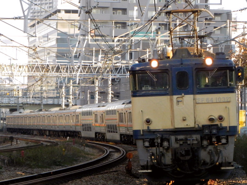 【JR東】211系チタN21編成 配給輸送を大崎～恵比寿間で撮影した写真