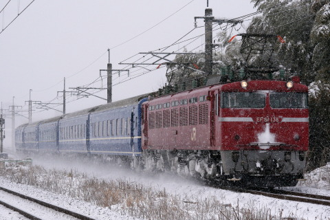 【JR東】24系青森車使用 団体臨時列車運転を片岡～蒲須坂で撮影した写真