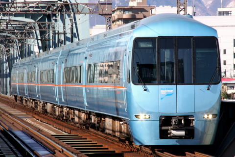 【小田急】臨時特急「メトロおさんぽ号」運転を厚木駅で撮影した写真
