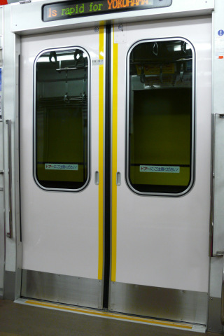 【相鉄】8000系8703F ドア交換実施を湘南台駅で撮影した写真