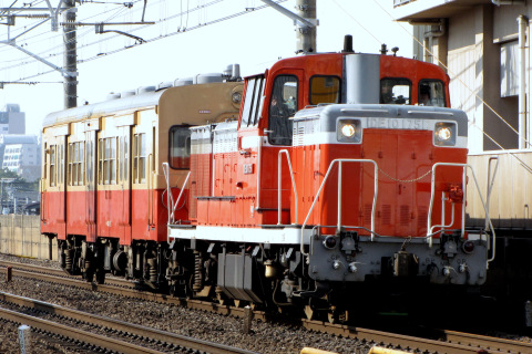 【JR東】キハ30-62 木更津へ返却を本八幡駅で撮影した写真