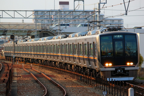 【JR西】321系ホシD10編成使用 高追随パンタグラフ走行試験（25日）を東加古川駅で撮影した写真