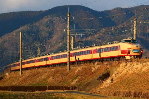 【JR西】489系サワH01編成使用 団体臨時列車（27日）をマキノ～近江中庄間で撮影した写真