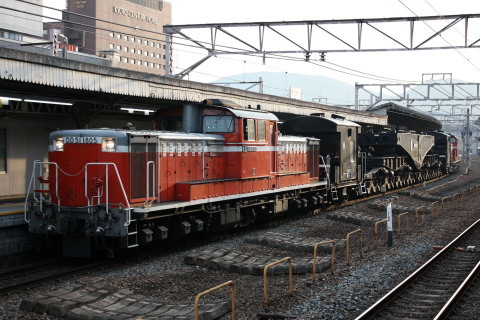 【JR貨】草津線 特大貨物運転を京都駅で撮影した写真