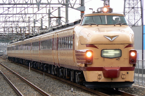 【JR西】489系サワH01編成使用 団体臨時列車を桂川駅で撮影した写真