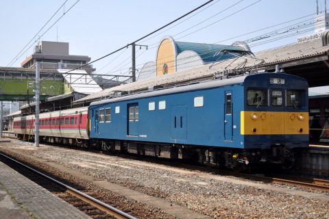 【JR西】モハ381-77＋モハ380-77 後藤総合車両所入場を米子駅で撮影した写真