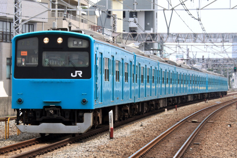 【JR東】201系ケヨK1＋51編成 廃車回送を西荻窪駅で撮影した写真