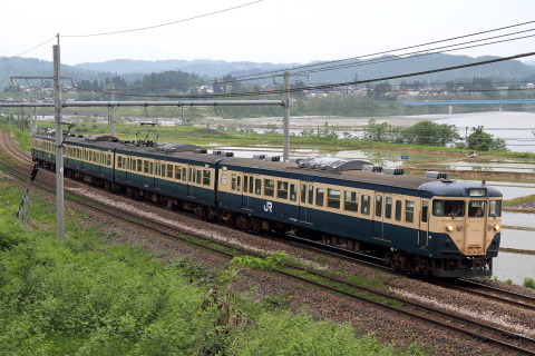 【JR東】113系マリ115編成 廃車回送を越後川口～小千谷で撮影した写真