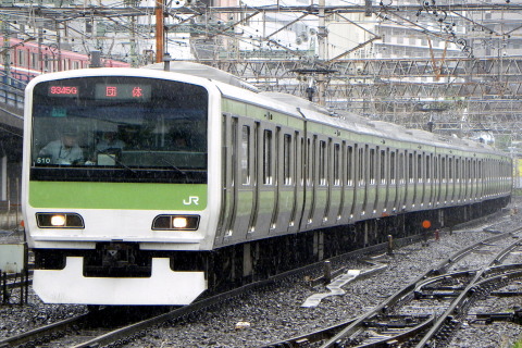 【JR東】E231系トウ510編成使用 団体臨時列車の拡大写真