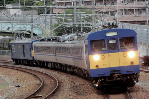【JR西】183系フチC36編成 廃車回送を川西池田駅で撮影した写真