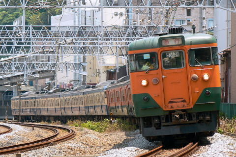【JR東】113系マリ117＋116編成使用 団体臨時列車（3日）を保土ヶ谷～東戸塚で撮影した写真