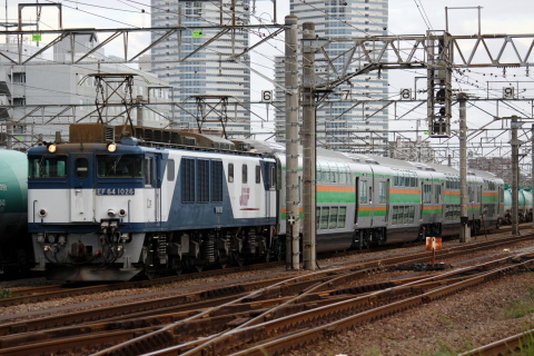 【JR東】E233系グリーン車4両 甲種輸送を新鶴見（信）で撮影した写真