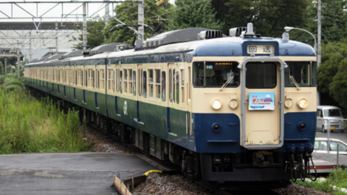 JR東】115系トタM40編成使用 「富士河口湖号」運転（27日） |2nd-train