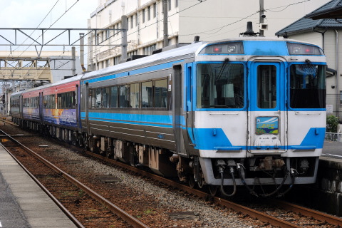 【JR四】どつぼ列車「メモリアルしおかぜ」運転の拡大写真