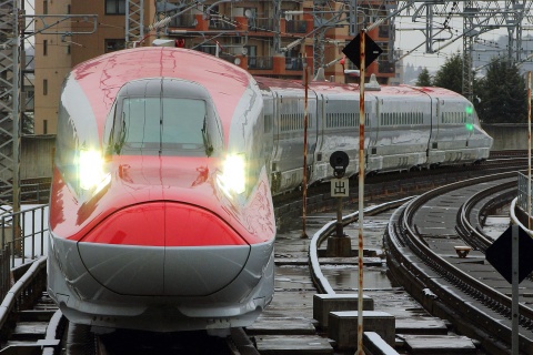 【JR東】E6系セシS12編成 試運転を仙台駅で撮影した写真